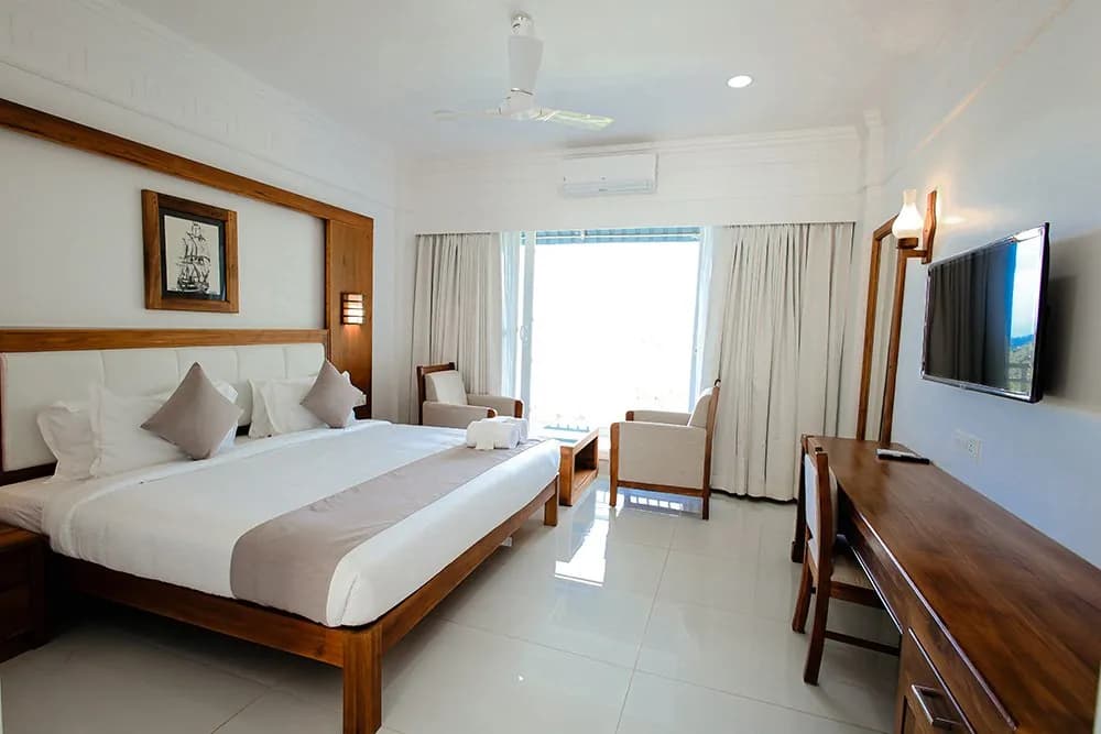 Weekend Getaways: Booking Hotels in Munnar for a Quick Escape